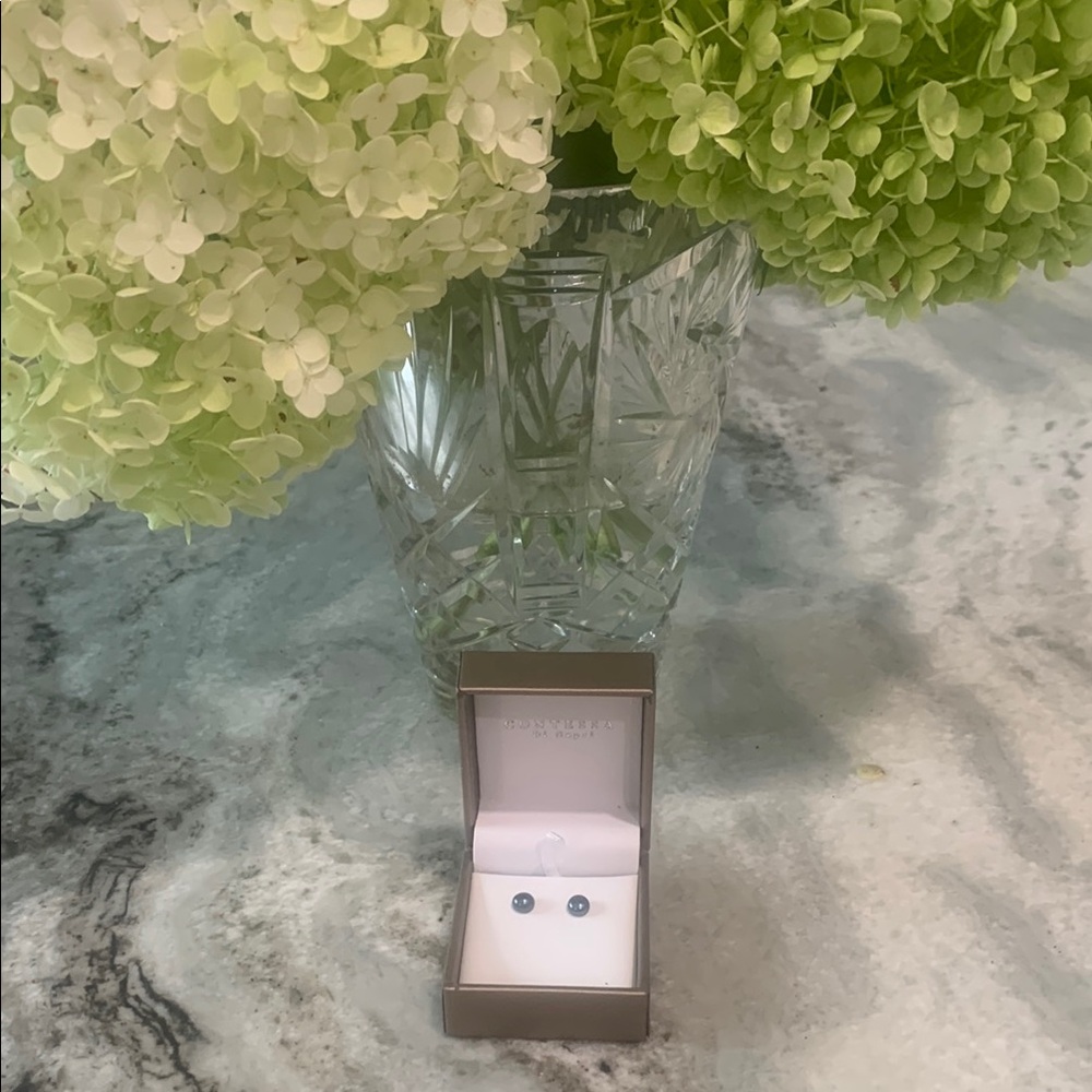 Solid Sterling Silver 925 Earrings with Genuine FWP Peals